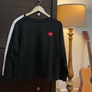 CUTE FOREVER 21 SWEATSHIRT